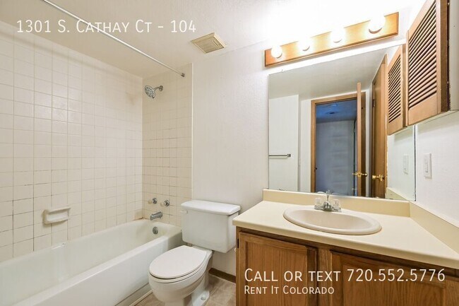 Building Photo - 1301 S Cathay Ct