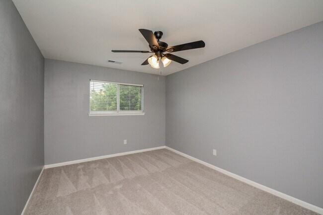 Building Photo - 6418 Waldron Dr
