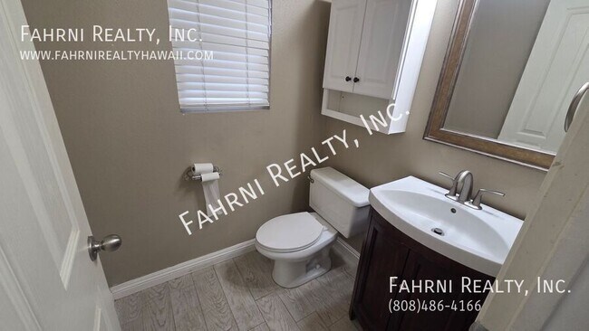 Building Photo - 91-1161 Keoneula Blvd-#Q2