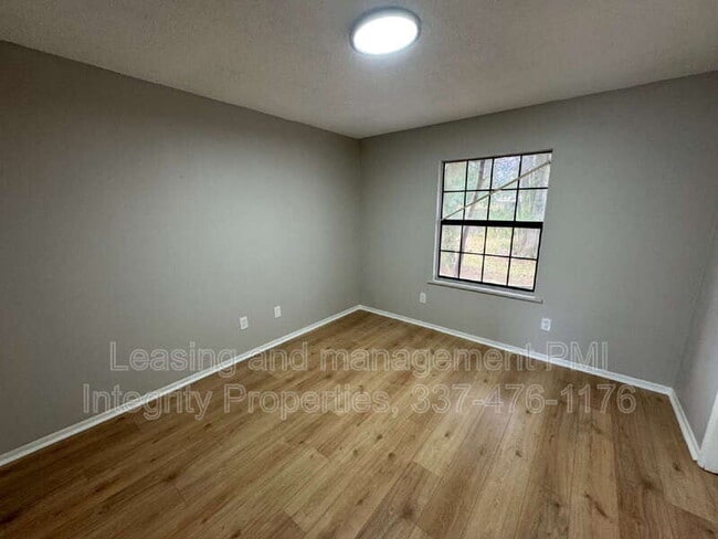 Building Photo - 409 Marseilles Dr