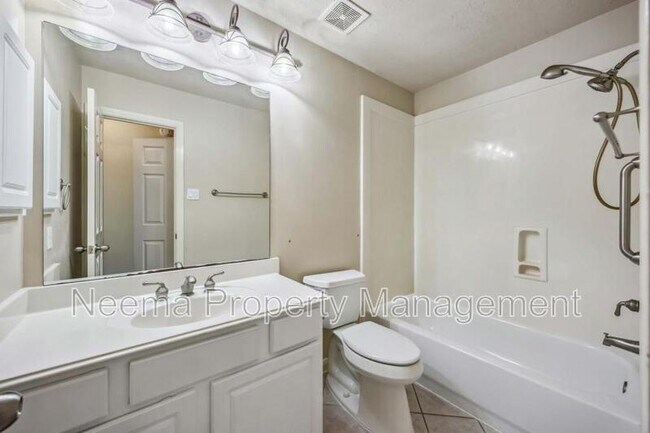 Building Photo - 23822 Wellington Ct Blvd