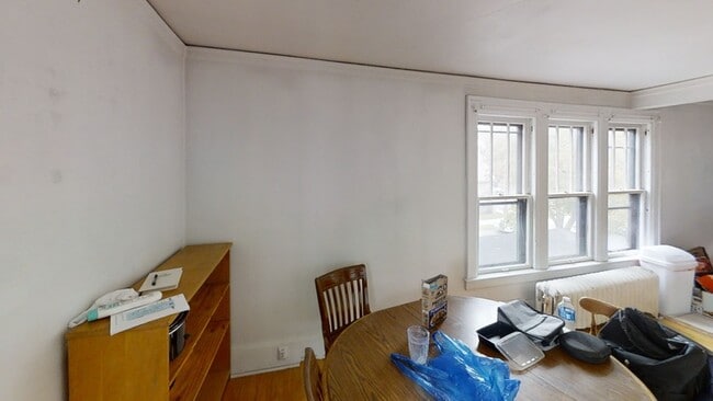 Building Photo - 500 Catherine St