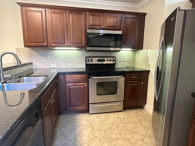 Building Photo - 8345 Trent Ct