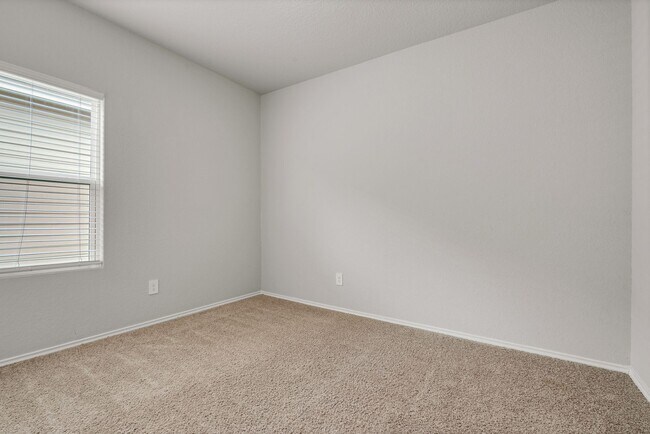 Building Photo - Charming 4-Bedroom Home in Elmendorf!