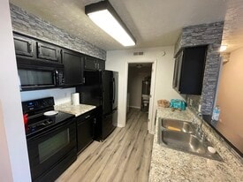 Building Photo - 539 Aspen Glen Dr