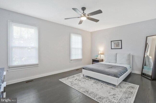 Building Photo - 9801 Burke Pond Ln