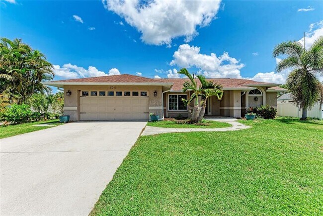 Primary Photo - 8012 56th Ct E