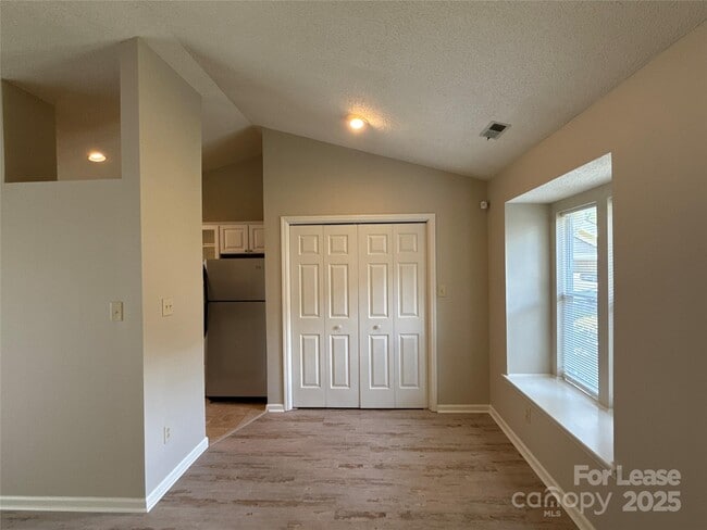 Building Photo - 2720 Von Thuringer Ct