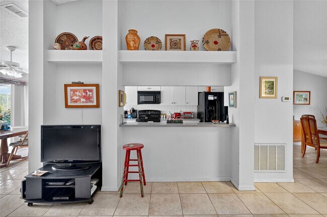 Building Photo - 2824 Summervale Dr