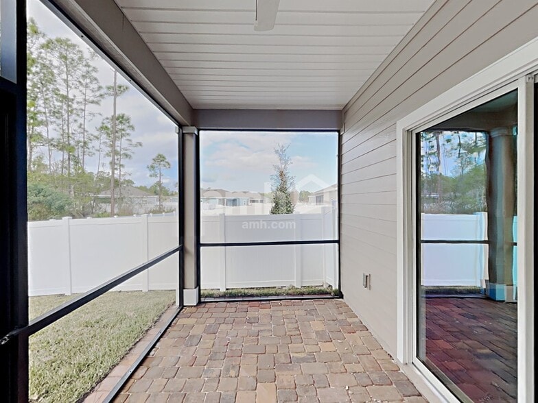 Building Photo - 244 Hemlock Pt