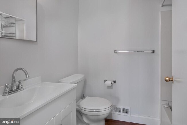 Building Photo - 191 Jonathon Dayton Ct