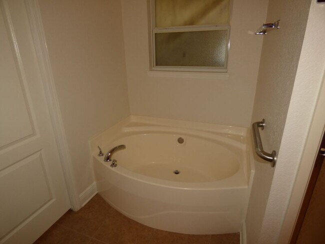 Building Photo - 5431 Munson Hwy