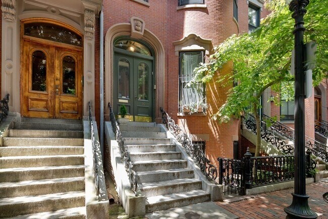 Building Photo - 36 Upton St