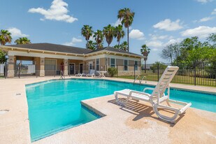 Building Photo - Amistad Apartments