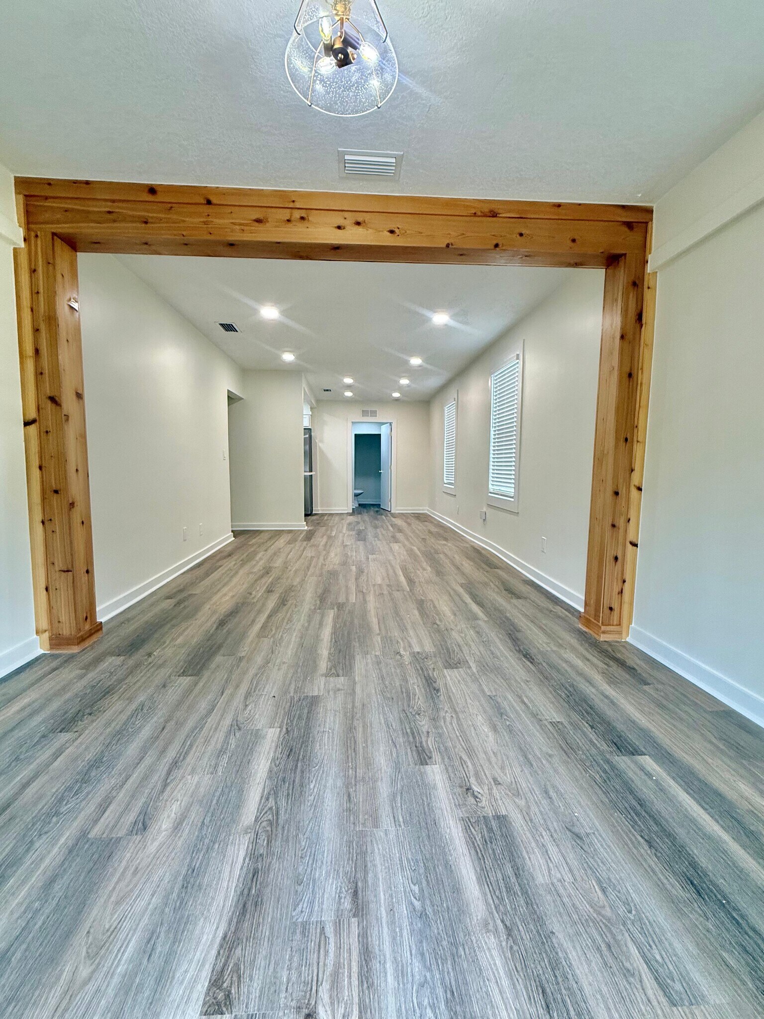 Building Photo - 4833 College St