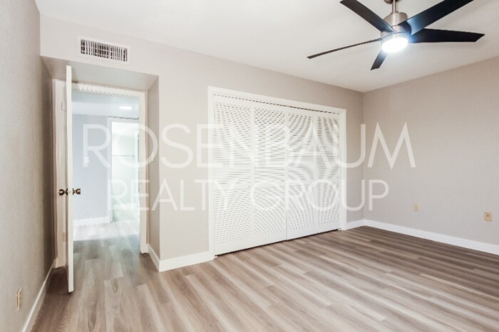 Building Photo - 7653 E Vista Dr