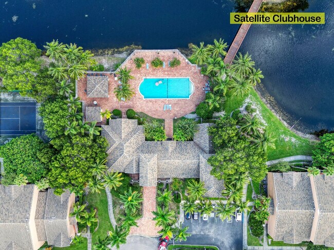 Building Photo - 4111 Coral Tree Cir