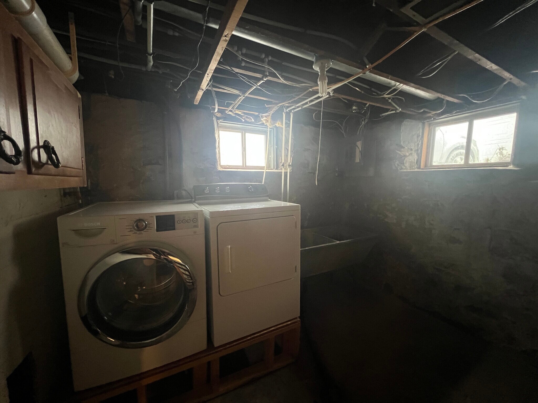 Building Photo - 911 Townline Rd