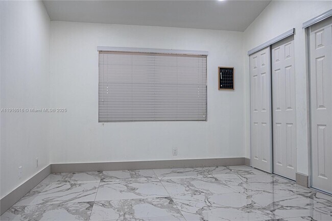 Building Photo - 6294 NW 170th Terrace