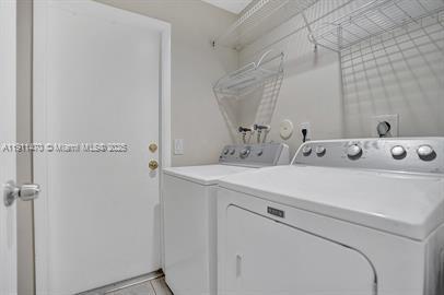 Building Photo - 955 Savannah Falls Dr