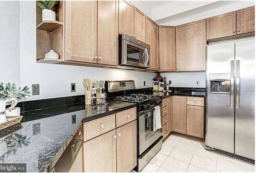 Building Photo - 309 Holland Ln