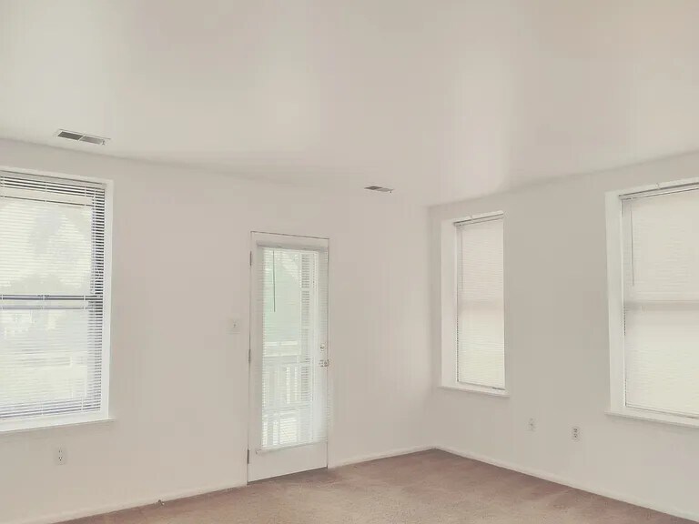 Building Photo - 1307 N Clayton St