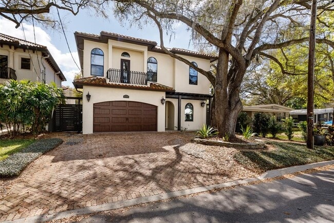 Building Photo - 3122 W Oakellar Ave