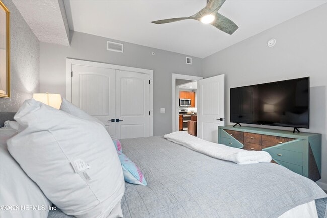 Building Photo - 955 Registry Blvd