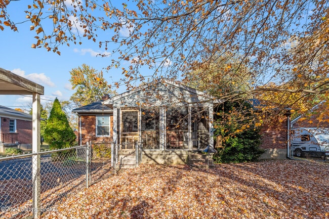 Building Photo - 704 Indian Ridge Rd