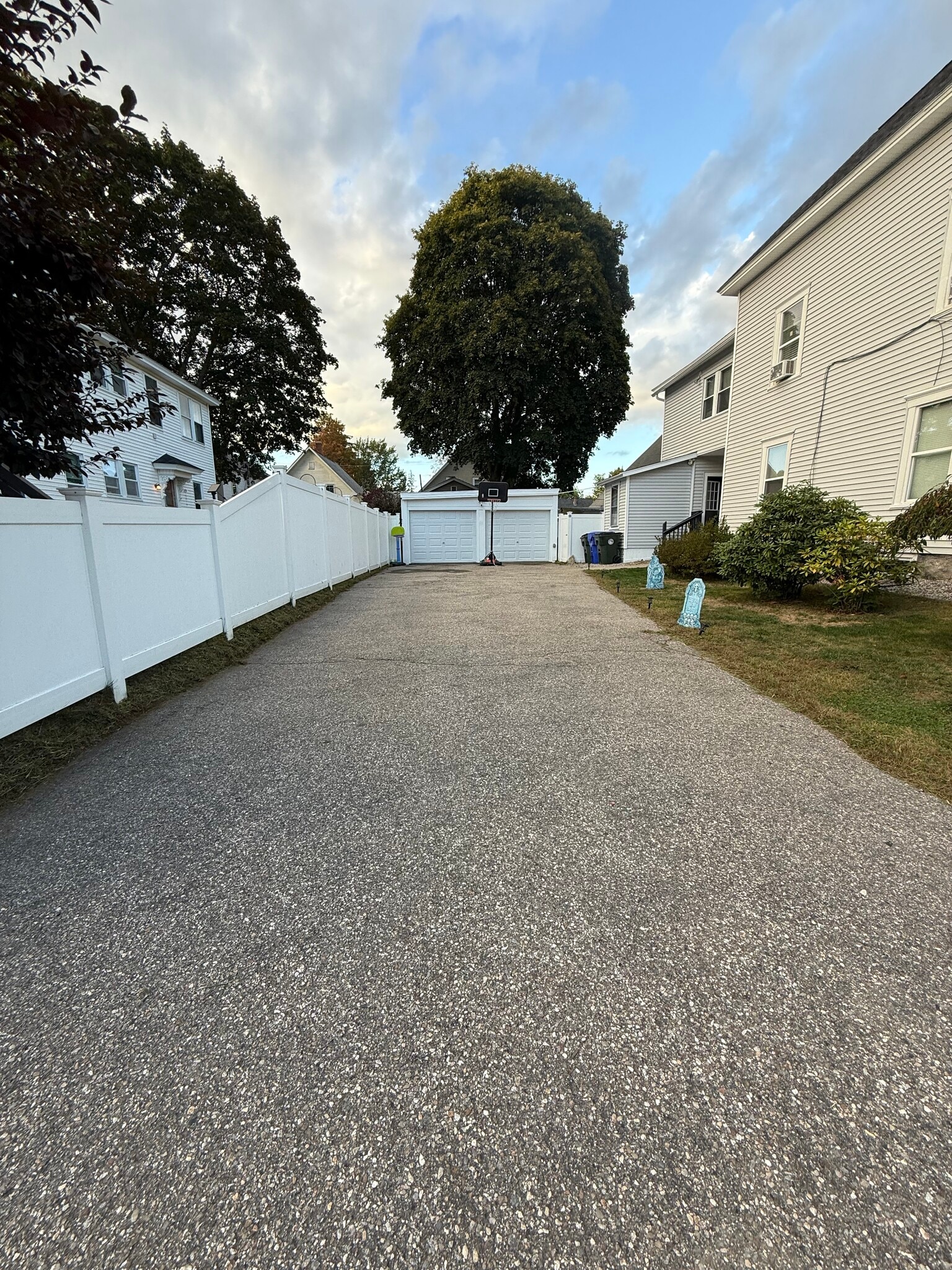 Driveway parking - 49 McDuffie St