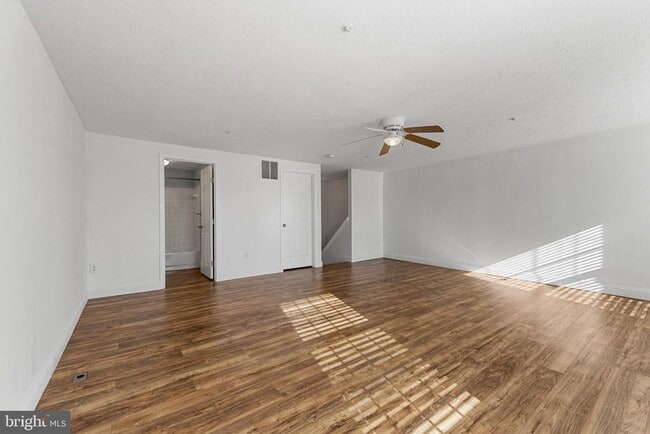 Building Photo - 4122 Maple Path Cir