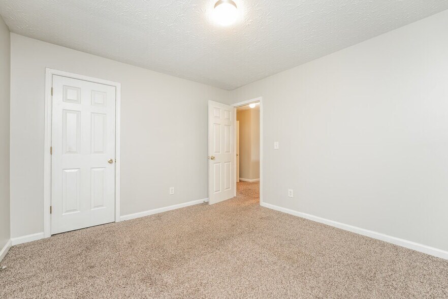 Building Photo - 4229 Annlette Dr NW