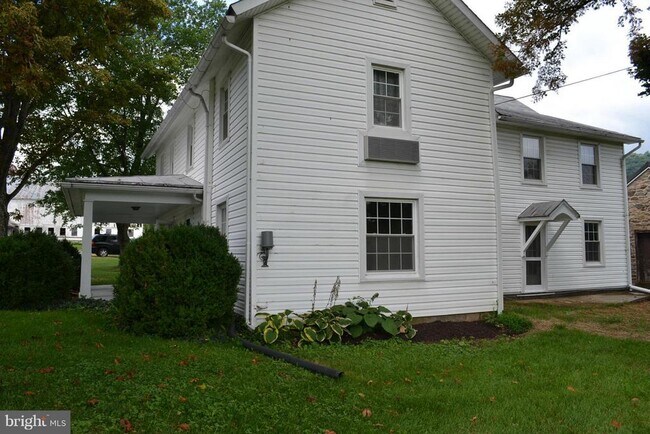 Building Photo - 12108 Auburn Rd