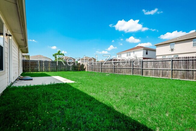 Building Photo - 752 Vista Verde Dr