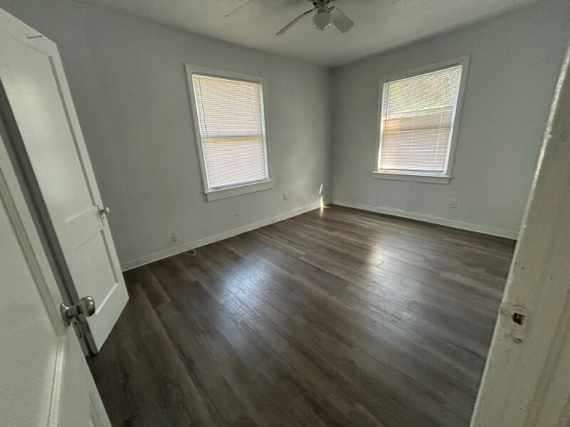 Building Photo - 1602 Wambolt St