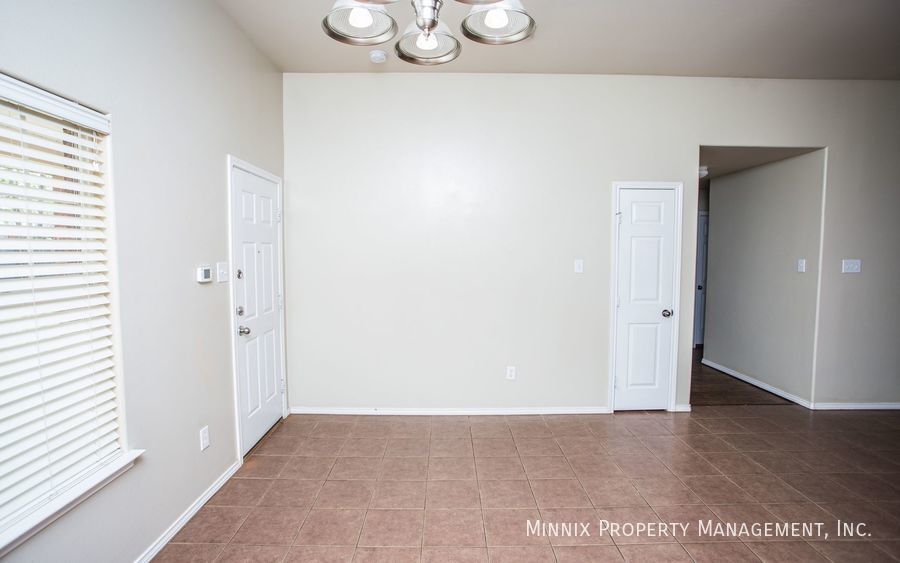 Building Photo - 6503 85th St