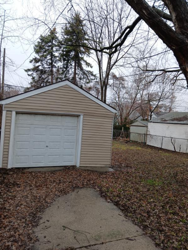 Building Photo - 12075 Rossiter St