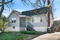 Building Photo - 9923 Jeffrey Dr