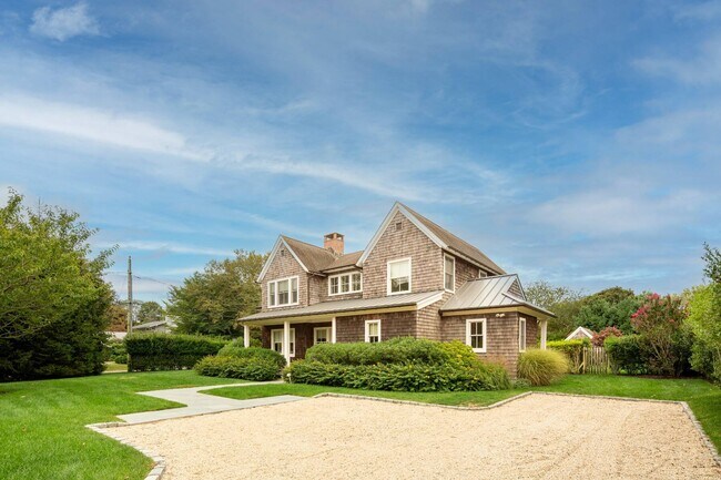 Building Photo - 23 Gansett Ln