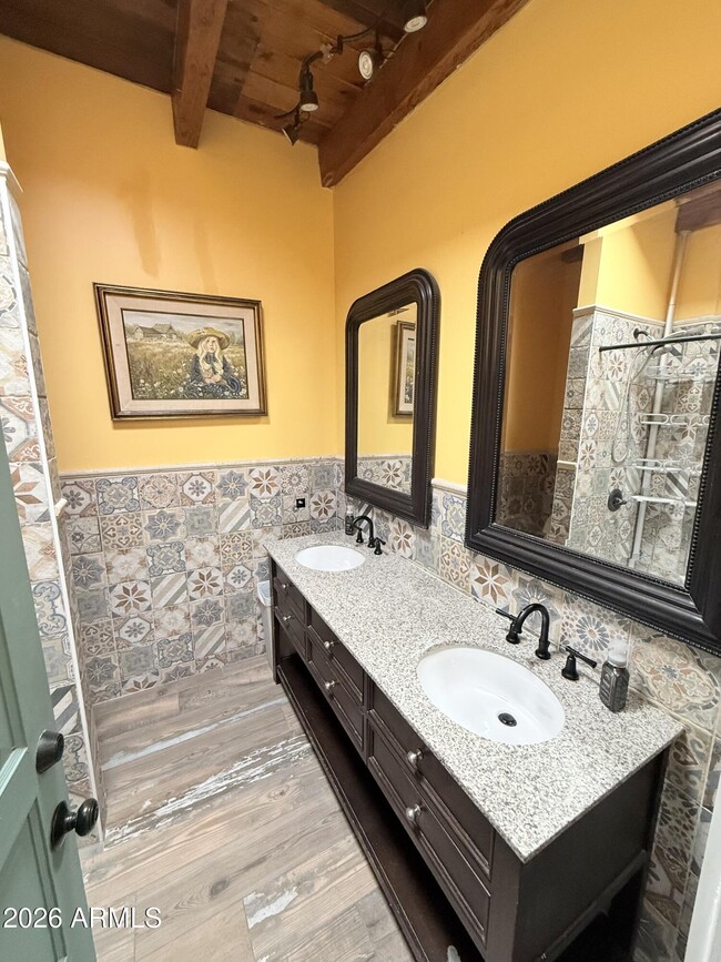 Building Photo - 3032 N 32nd St