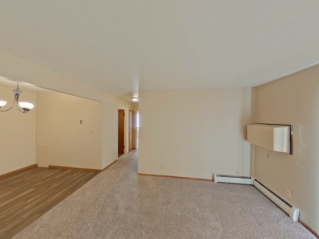 Building Photo - Hoven Lane
