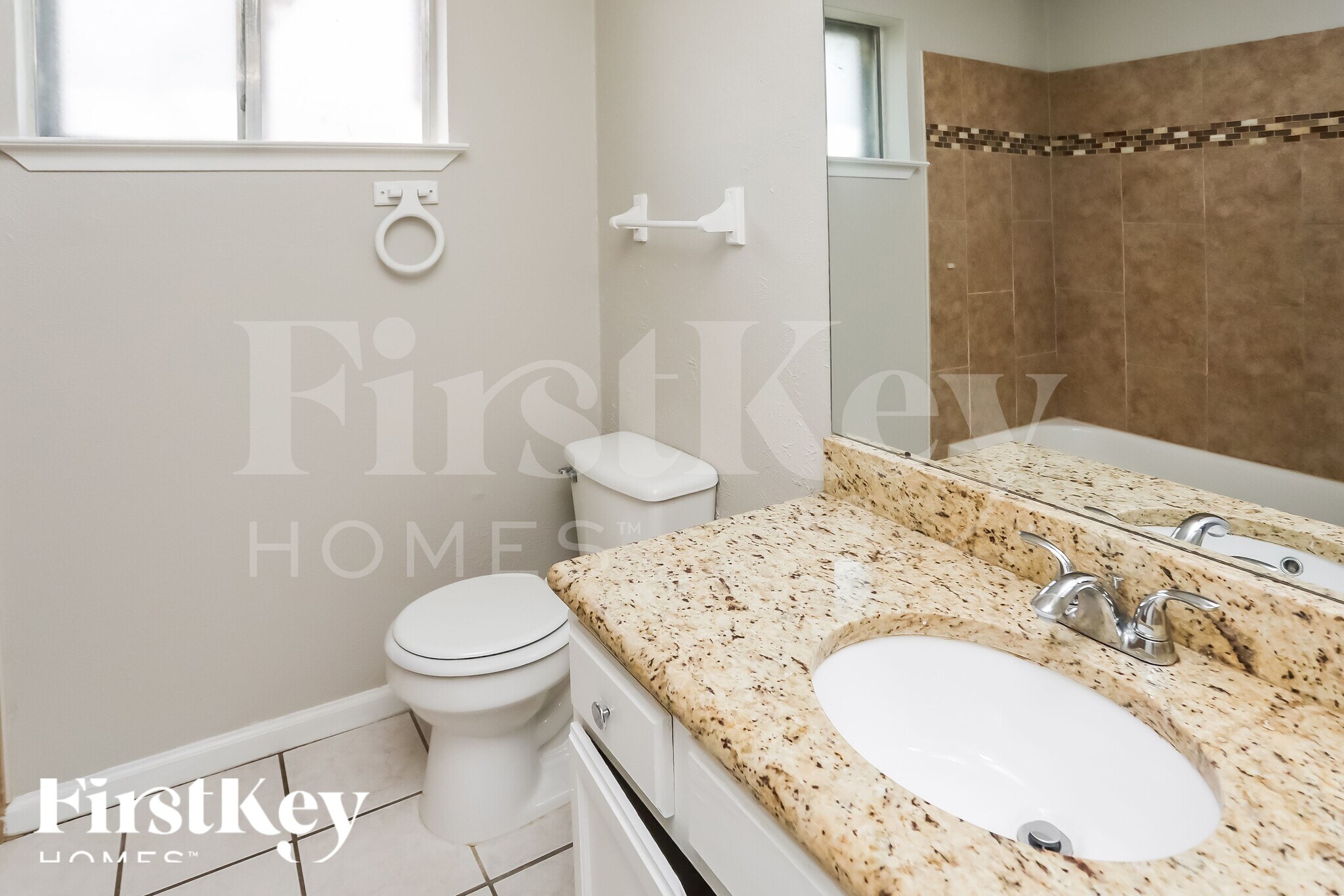 Building Photo - 612 Coolwood Ln