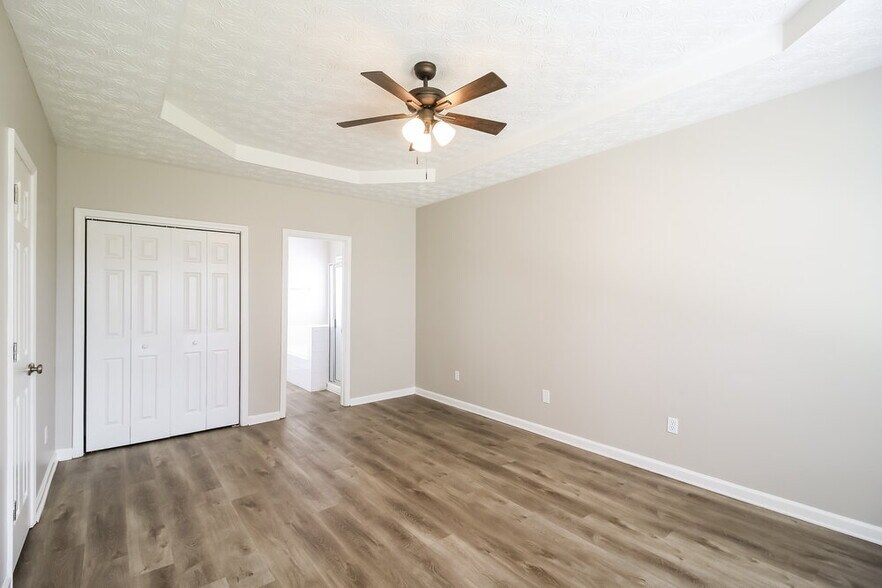 Building Photo - 7567 Winderemere Park