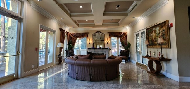 Building Photo - Fully furnished-full Sphere view