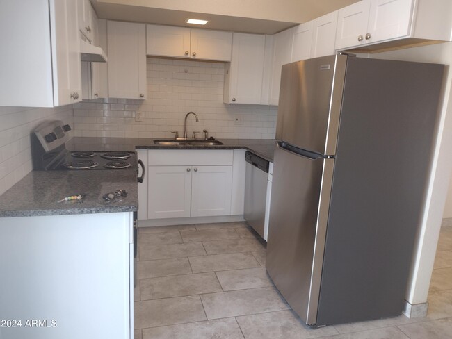 Building Photo - 2602 N 46th St