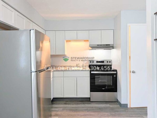 Building Photo - 311 Engadine Ct