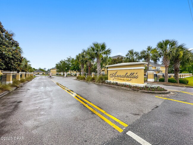 Building Photo - 1702 Annabellas Dr