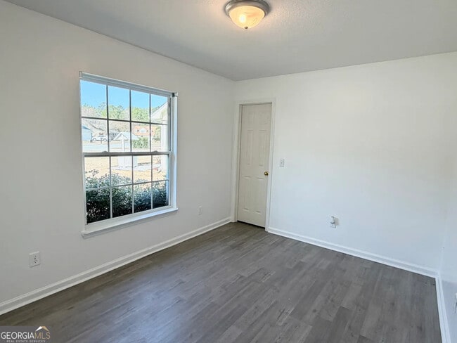 Building Photo - 93 Mollies Ct