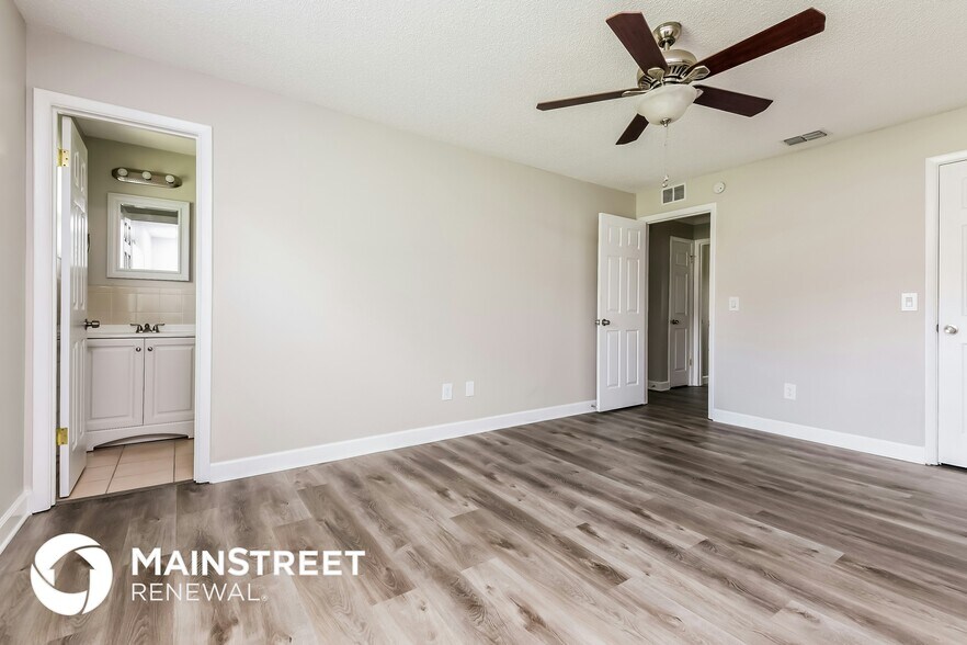 Building Photo - 413 Wekiva Rapids Dr
