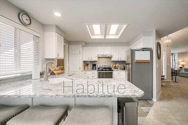 Building Photo - 9025 W Lorinda Dr